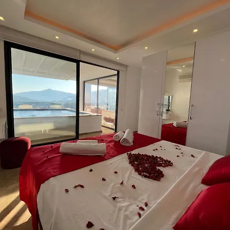 ヴィラ With Sea View And Jacuzzi For 4 People In Kas, Kalkan - Awz 120